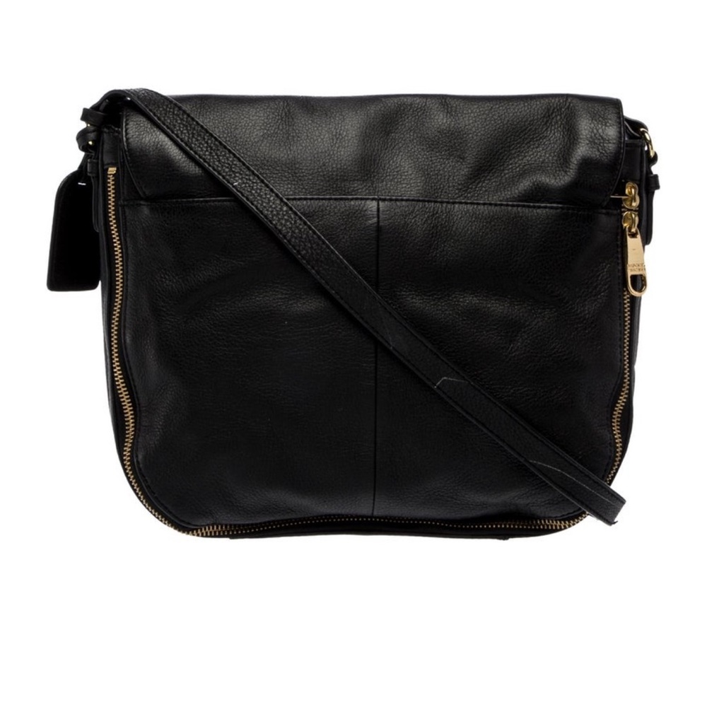 SOLD LIVE! Vintage Badgley Mischka Black Leather Shoulder Bag - Picture 3 of 5